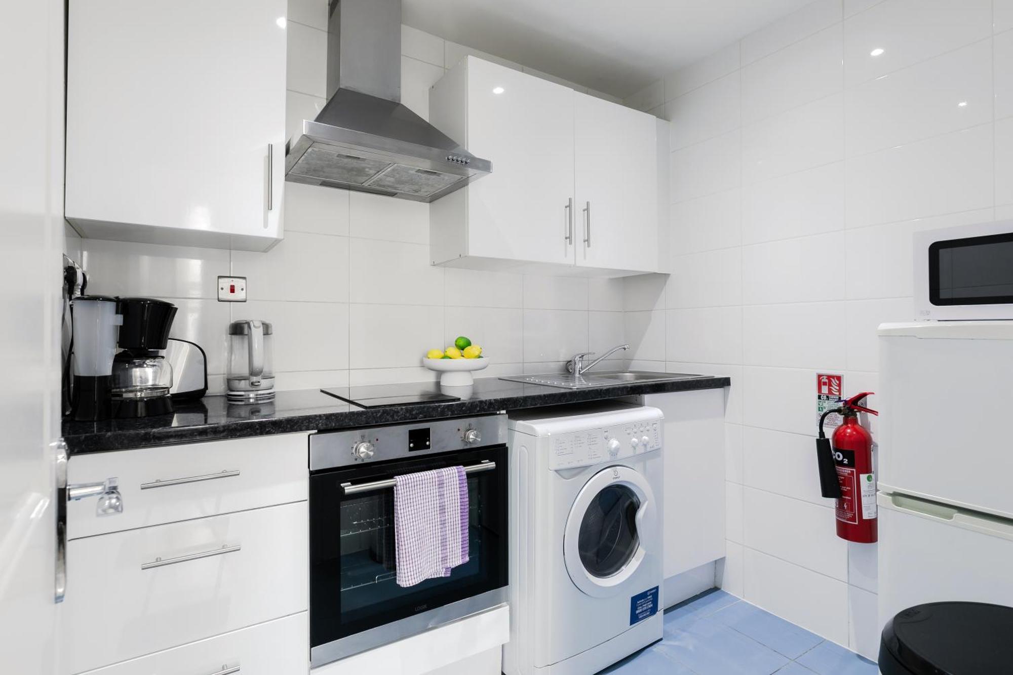Modern Kensington Apartments Londen Buitenkant foto