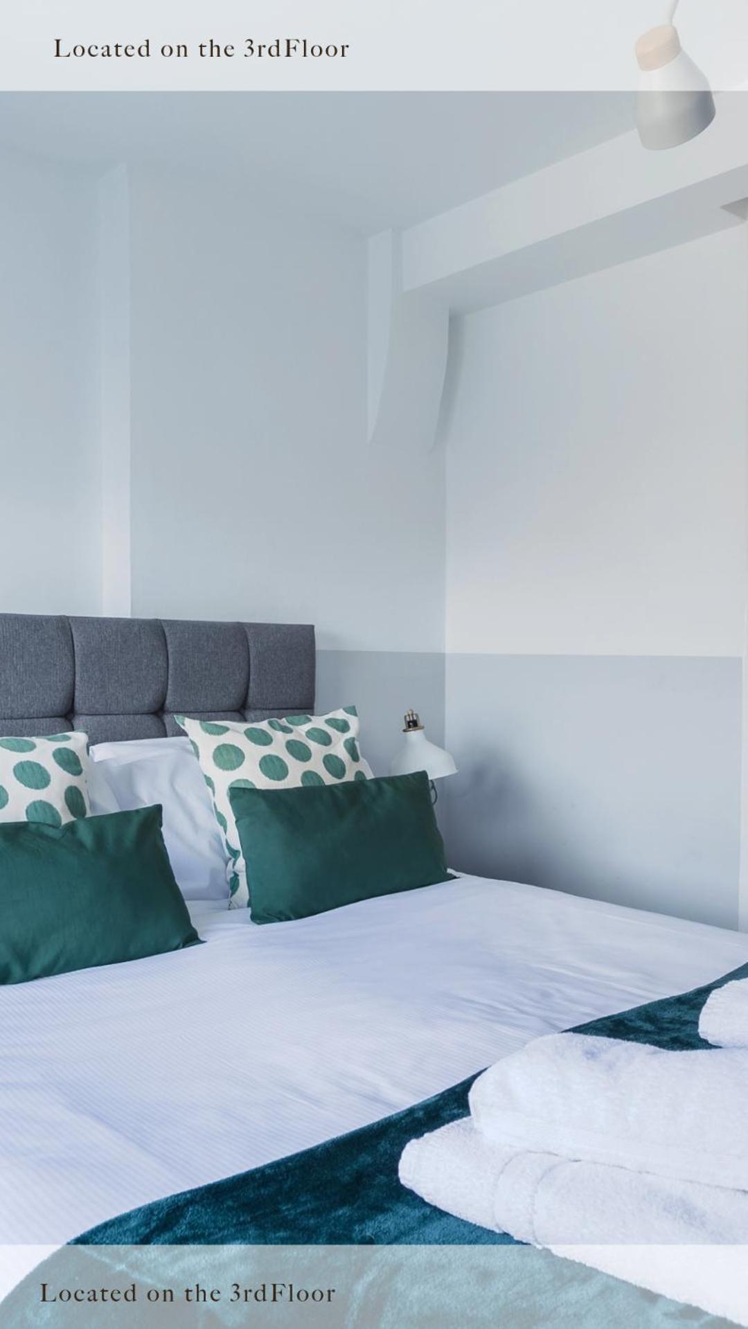 Modern Kensington Apartments Londen Kamer foto